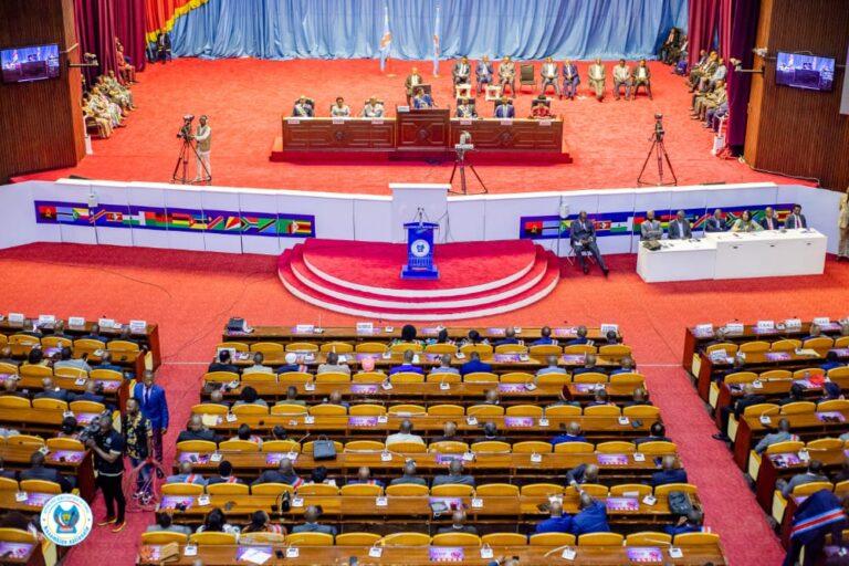 RDC : aucun député national ne touche 33.000 dollars américains