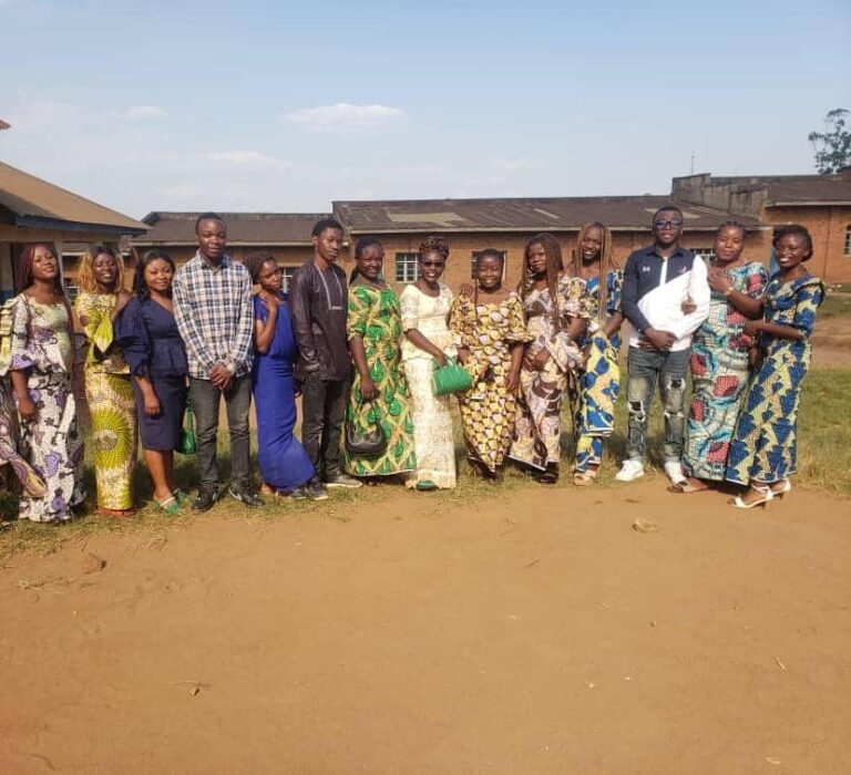 Butembo : mois de la femme, l’Union des Amis pour le Leadership organise une séance d’échange avec les jeunes filles du quartier Vutetse