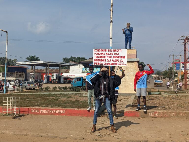 Nord-Kivu : un artiste descend dans la rue pour interpeller la conscience des citoyens congolais