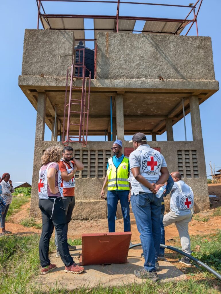 1001464962-770x1024 Djugu : Le CICR remet deux systèmes d’eau potable à Kilo et soulage plus de 20 000 habitants